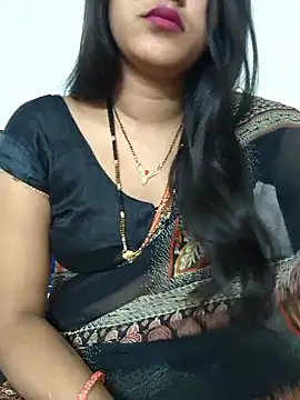 BEAUTY QUE online show from October 31, 2025, 6:37 pm