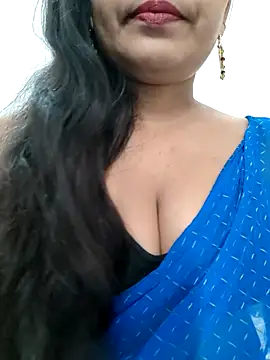 Sofia-ex online show from November 3, 2025, 7:24 am