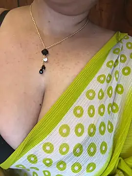 annanya01 online show from July 3, 2026, 5:14 am