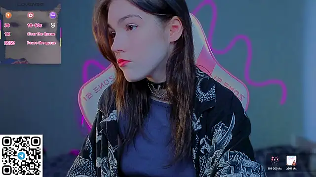 Snapshot of Sophie_SkyAngel chatting on April 30, 2026, 7:04 am Sophie SkyAngel online show from April 30, 2026, 7:04 am