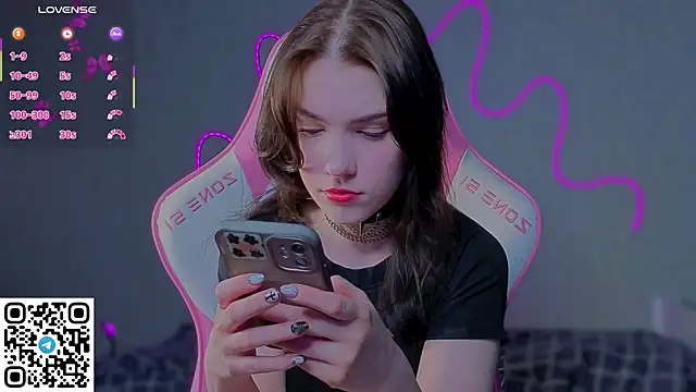 Snapshot of Sophie_SkyAngel chatting on April 20, 2026, 2:58 am Sophie SkyAngel online show from April 20, 2026, 2:58 am
