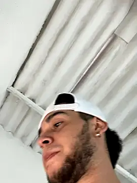 Snapshot of enzo_vittale03_ chatting on September 22, 2025, 8:37 pm enzo vittale03 online show from September 22, 2025, 8:37 pm