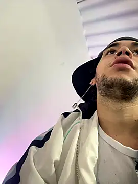 Snapshot of enzo_vittale03_ chatting on January 6, 2026, 3:16 pm enzo vittale03 online show from January 6, 2026, 3:16 pm