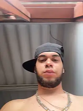 Snapshot of enzo_vittale03_ chatting on March 1, 2026, 8:53 pm enzo vittale03 online show from March 1, 2026, 8:53 pm