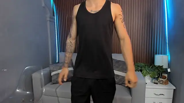 Leo santoro online show from September 17, 2025, 2:19 pm