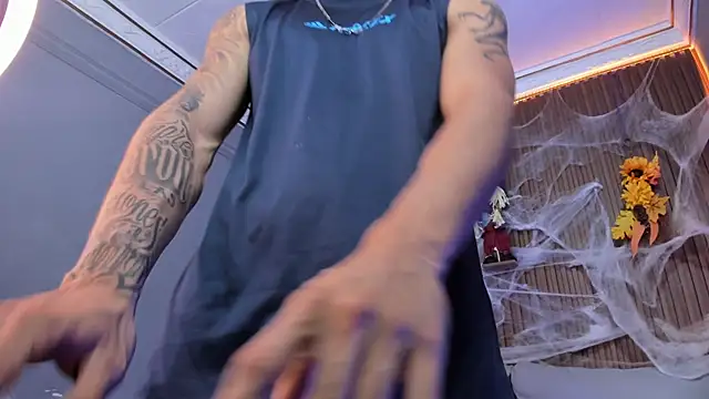 Leo santoro online show from October 10, 2025, 12:50 pm