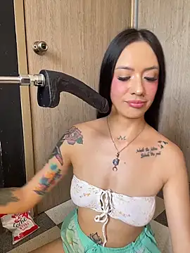 ValentinaBianchi online show from February 19, 2026, 7:44 pm