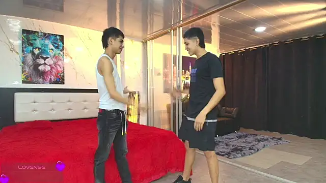 Bisexlifehot   online show from March 29, 2026, 11:17 pm