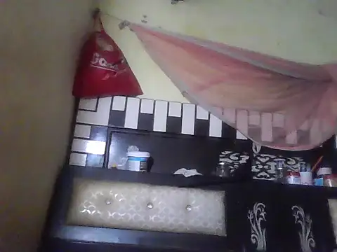 ursdreamperson online show from January 11, 2026, 4:52 am