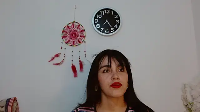 angelly  kate online show from April 9, 2026, 2:13 am