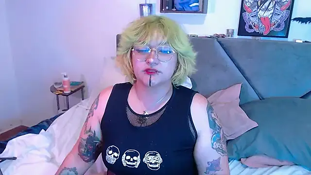 Snapshot of XxGreenGoodxX chatting on February 2, 2026, 6:51 pm XxGreenGoodxX online show from February 2, 2026, 6:51 pm