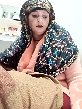 Chhaya hot online show from December 3, 2025, 10:31 pm