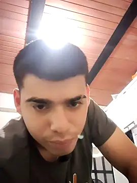 Jhorman21 online show from April 27, 2026, 7:56 pm