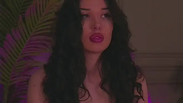 KattySchwartz online show from October 19, 2025, 4:32 pm