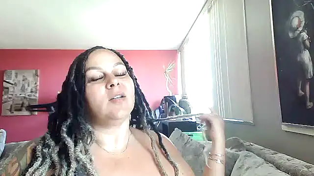 Snapshot of number1slut chatting on April 23, 2026, 3:24 pm number1slut online show from April 23, 2026, 3:24 pm