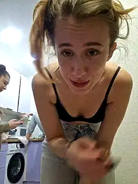 yourfavpsy  online show from November 7, 2025, 2:10 pm