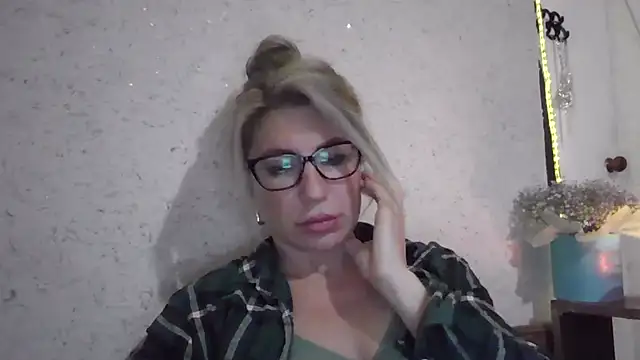 fox red lady7 online show from January 14, 2026, 4:21 pm