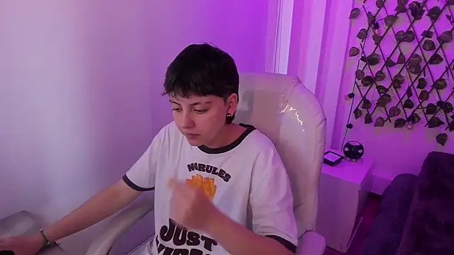 Nathaly ds online show from February 28, 2026, 5:34 pm