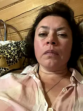 Kiravix online show from October 31, 2025, 7:21 pm