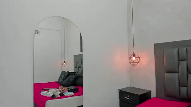 dakota roussee online show from April 1, 2026, 1:41 pm