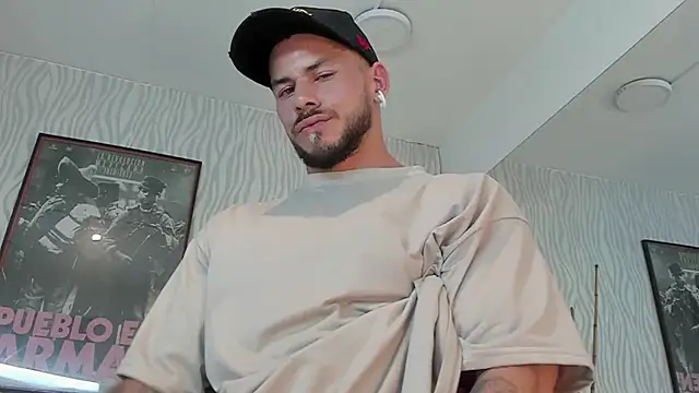 dylan jacobx online show from July 28, 2026, 8:52 pm