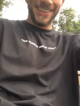 dylan jacobx online show from April 22, 2026, 9:21 pm