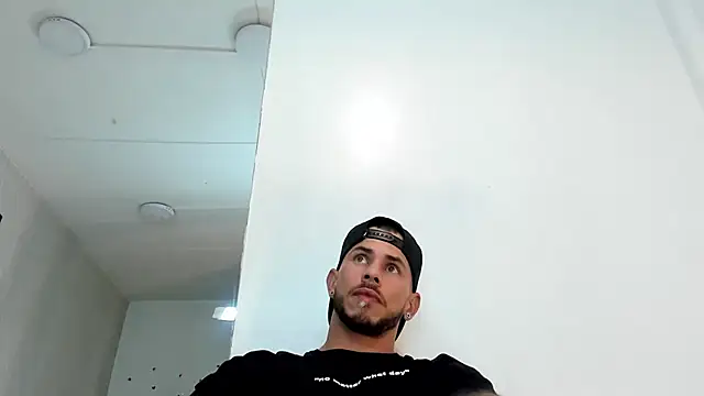 dylan jacobx online show from May 12, 2026, 4:02 pm