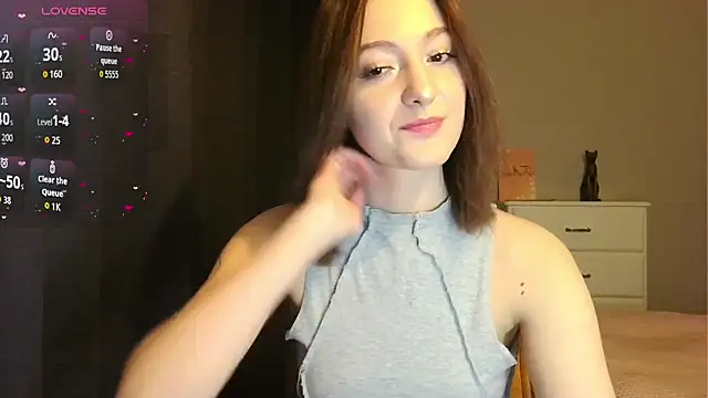 white liillyy online show from March 19, 2026, 10:10 pm