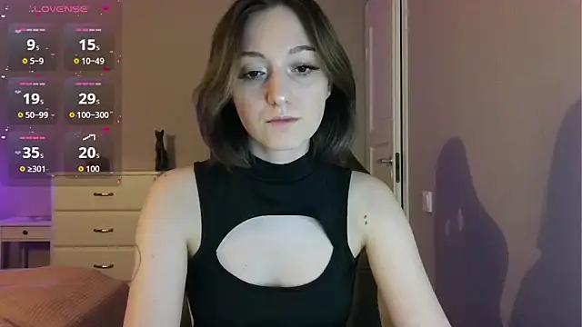 Snapshot of white_liillyy chatting on May 20, 2026, 8:17 pm white liillyy online show from May 20, 2026, 8:17 pm