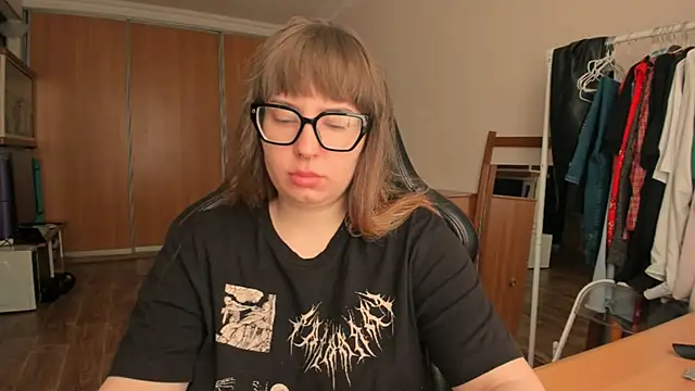 just fucked777 online show from April 5, 2026, 3:35 am