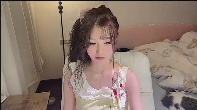 FuFu-puff online show from November 19, 2025, 2:17 pm