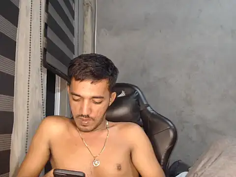 Snapshot of RowyCam chatting on September 9, 2025, 2:59 pm RowyCam online show from September 9, 2025, 2:59 pm