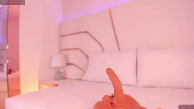 Saday  online show from April 8, 2026, 8:32 pm