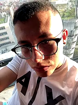 Kurtxxx22 online show from December 22, 2025, 11:43 am