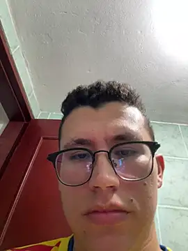 Kurtxxx22 online show from June 17, 2026, 6:57 am
