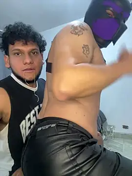 Kurtxxx22 online show from May 18, 2026, 6:18 am