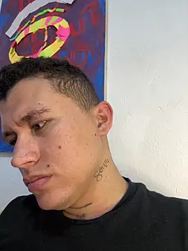 Kurtxxx22 online show from May 23, 2026, 3:33 pm