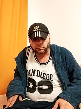 SmokedAlloy2 online show from February 18, 2026, 2:31 am