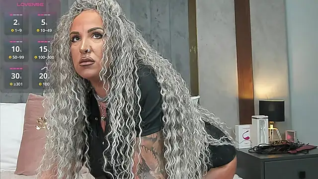 Snapshot of Sierra_Quinn chatting on February 13, 2026, 9:15 pm Sierra Quinn online show from February 13, 2026, 9:15 pm