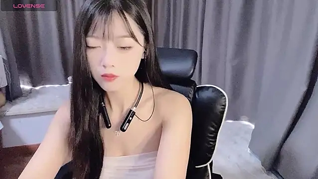 Cicicici-cc online show from September 25, 2025, 2:28 am