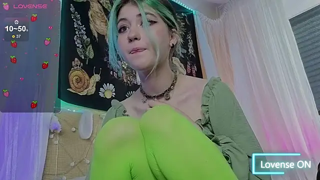 Miko Meow online show from May 8, 2026, 1:04 pm