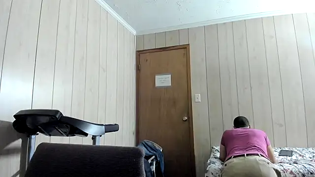 NaturalBeautyQueen online show from July 18, 2026, 1:52 pm