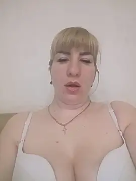 babyjessi online show from May 31, 2026, 7:58 pm