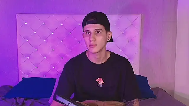  realwav online show from October 28, 2025, 6:56 am