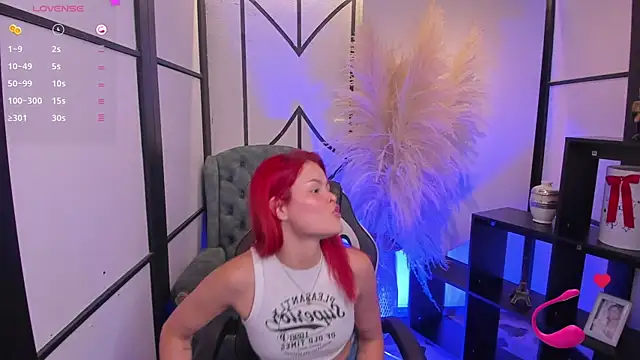 NahomiRichards  online show from February 6, 2026, 6:20 am