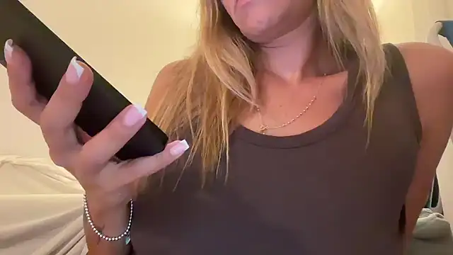Snapshot of prettyykitty22 chatting on July 22, 2026, 3:08 am prettyykitty22 online show from July 22, 2026, 3:08 am