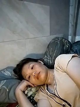 LinhNa999 online show from March 25, 2026, 12:48 pm