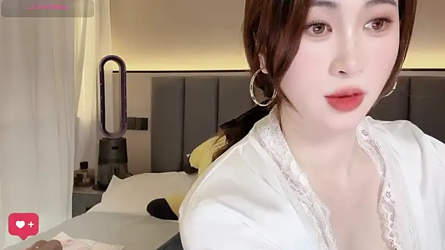 wuyueaini online show from April 19, 2026, 7:20 am