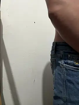 Snapshot of boy_paradise chatting on February 21, 2026, 12:12 am boy paradise online show from February 21, 2026, 12:12 am