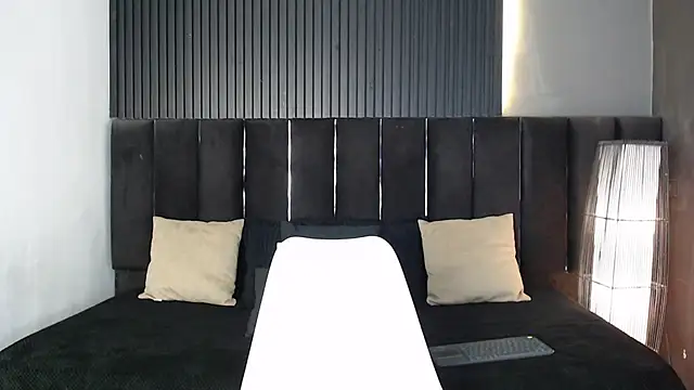 Dominic ghost online show from October 7, 2025, 11:06 pm